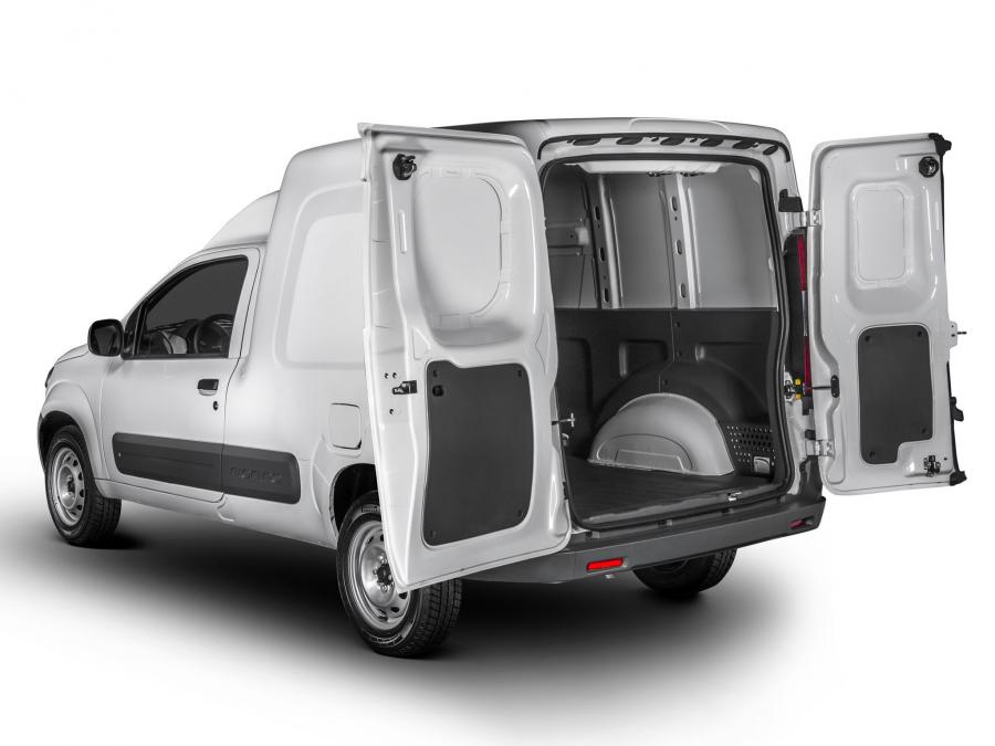  Fiat Fiorino Furgao 2013 года  (фото 25 из 30)